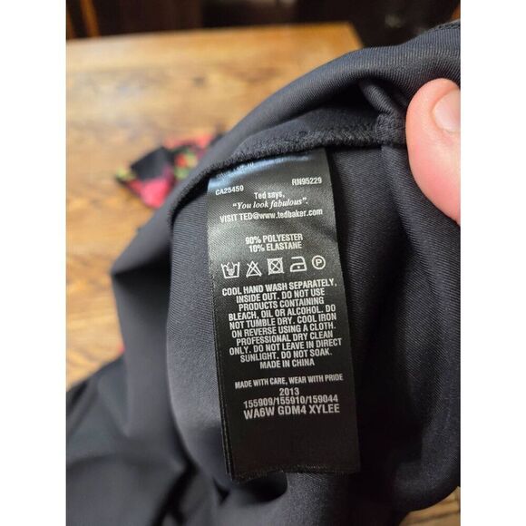 Ted Baker 'Xylee' Juxtapose Rose Skater Dress size 0 (XS) - Picture 4 of 5